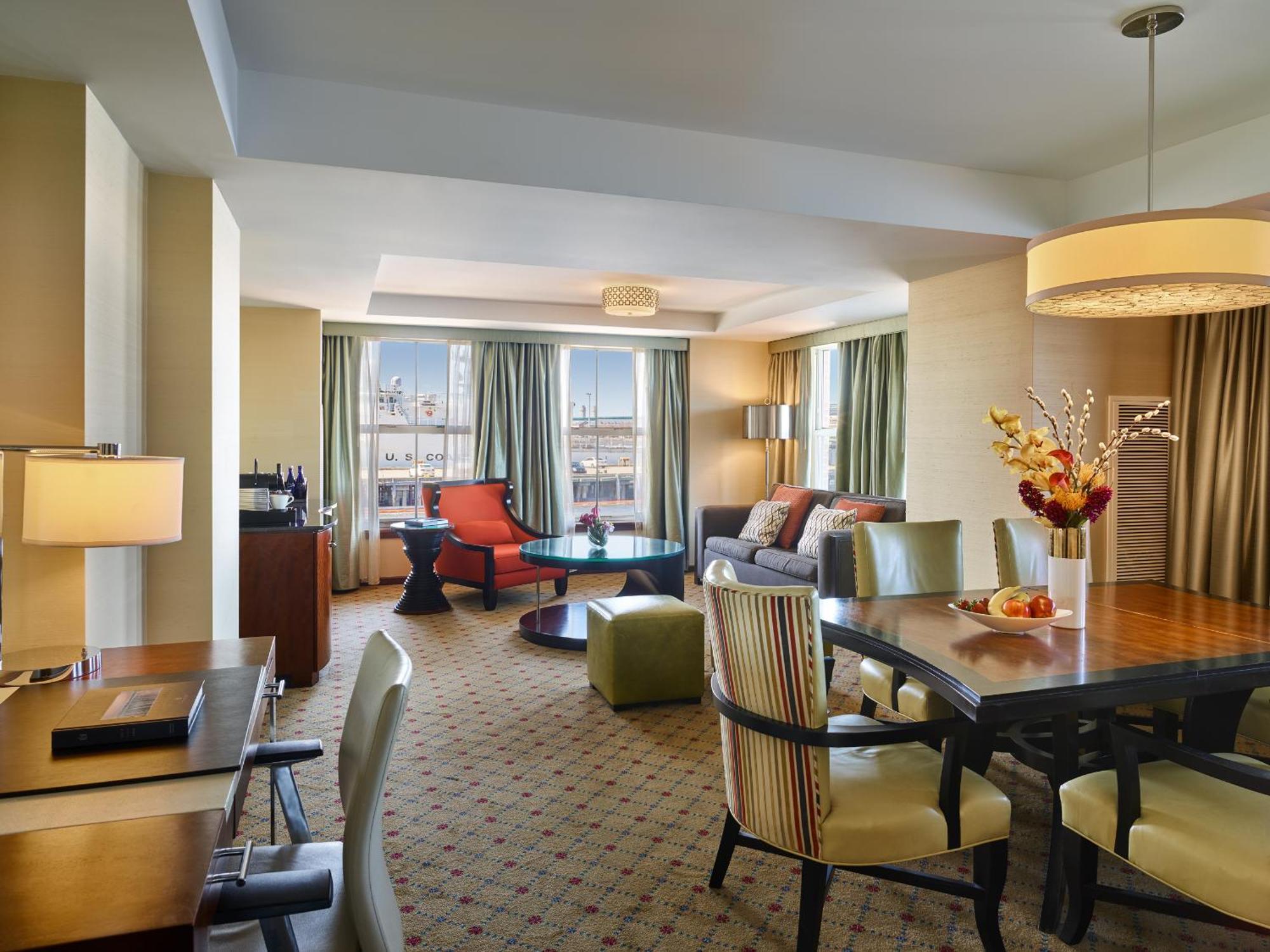 Suite con vistas al puerto - Cama extragrande