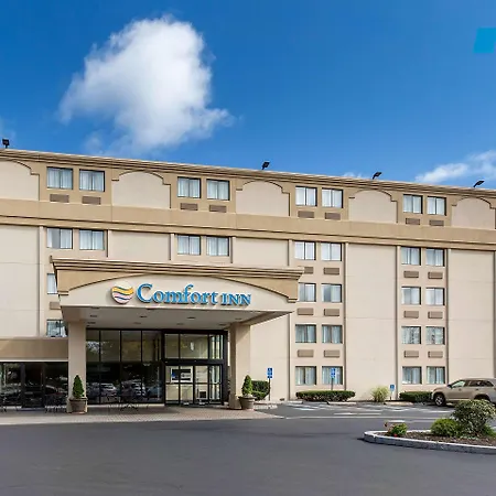 Comfort Inn Boston-3